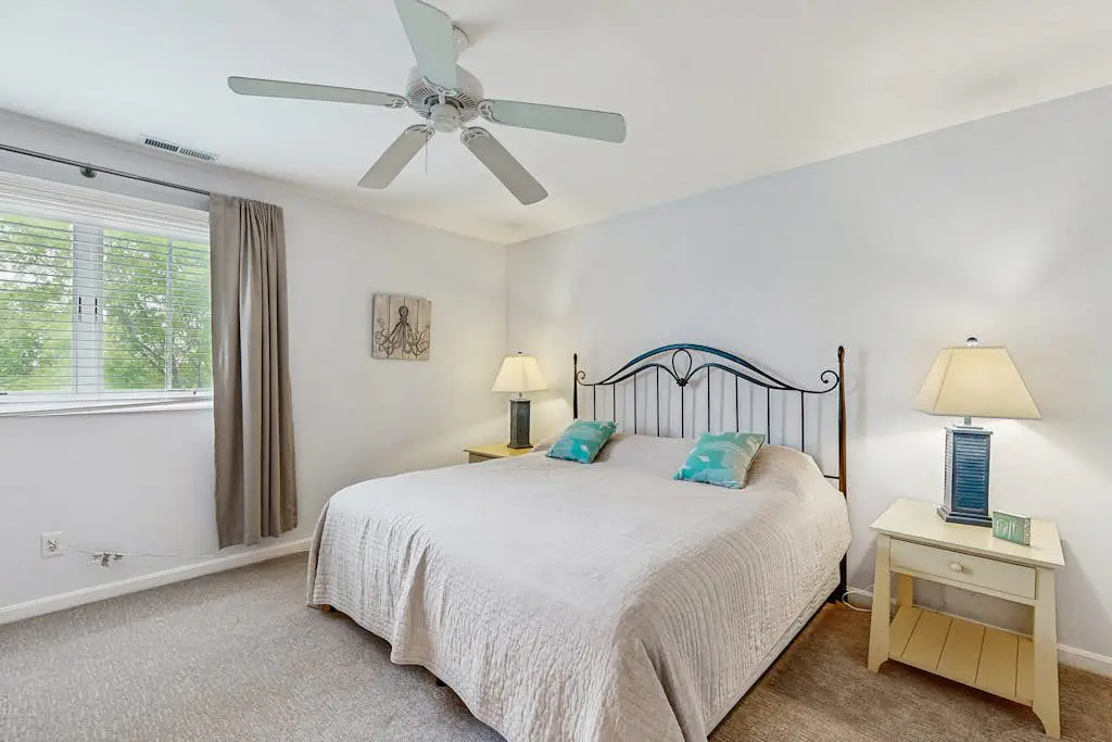Bayside Resort - 11490 West Sand Cove Rd