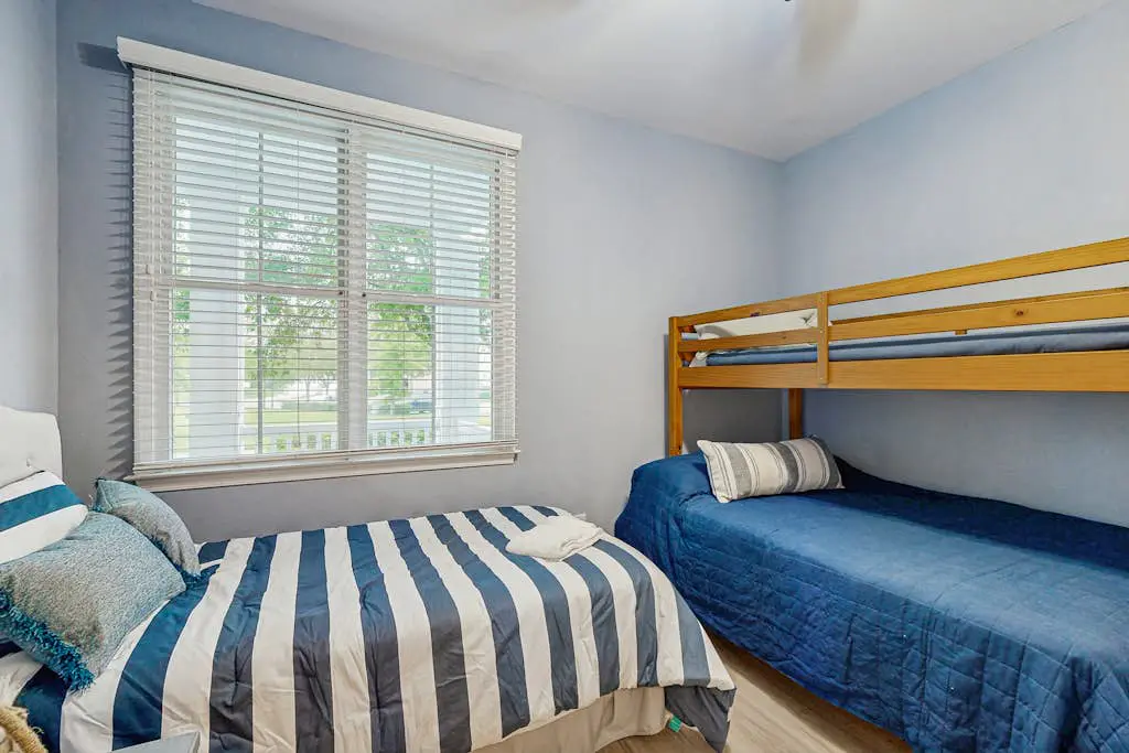 Bayside Resort - 11490 West Sand Cove Rd