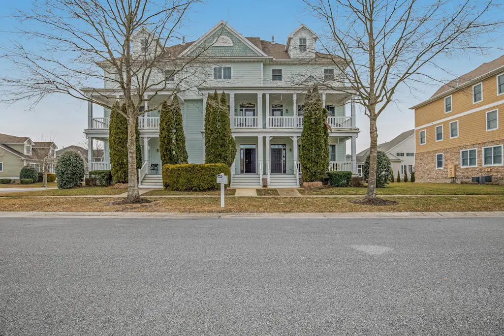 Bayside Resort - 11490 West Sand Cove Rd