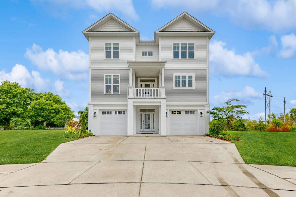 Tidal Walk - 13 Larchmont Ct