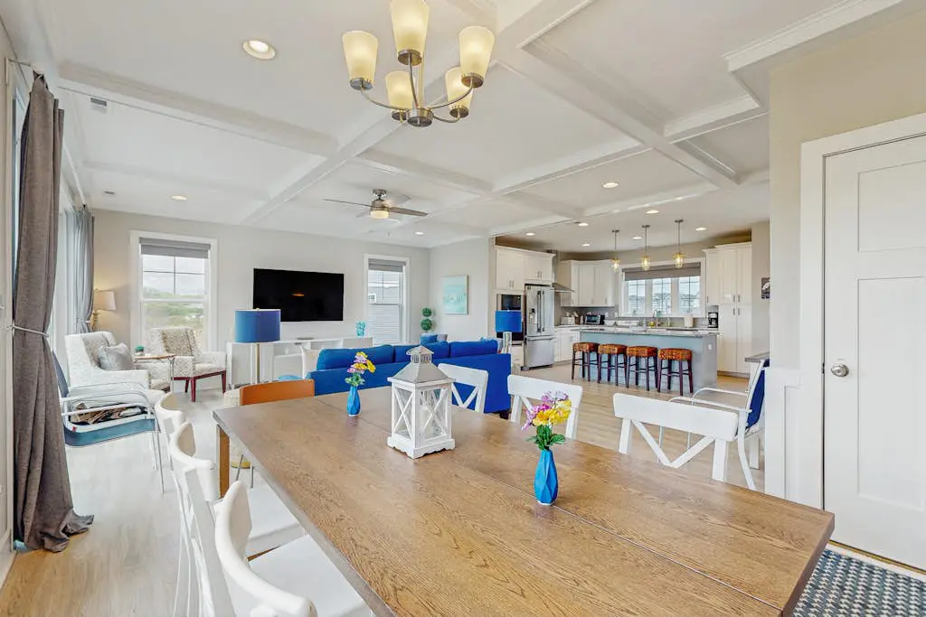 Tidal Walk - 13 Larchmont Ct