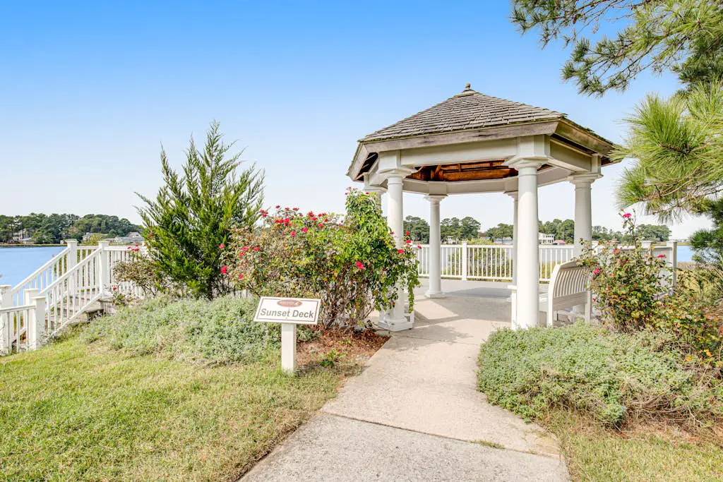 Bayside Bethany Lakes - S Mill Ln  #177