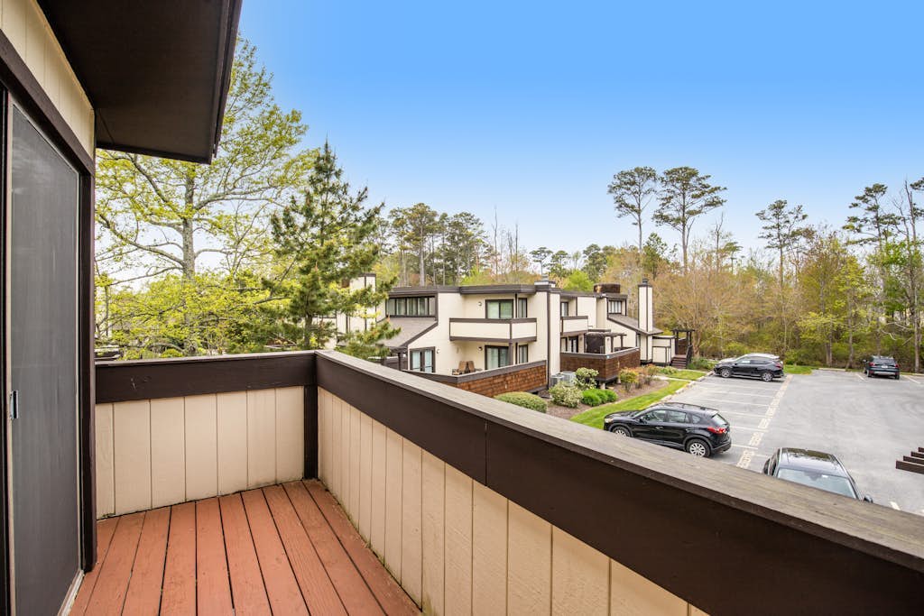 Ideal Sea Colony Townhome Near the Beach W/ Shared Amenities, Large Deck & WiFi