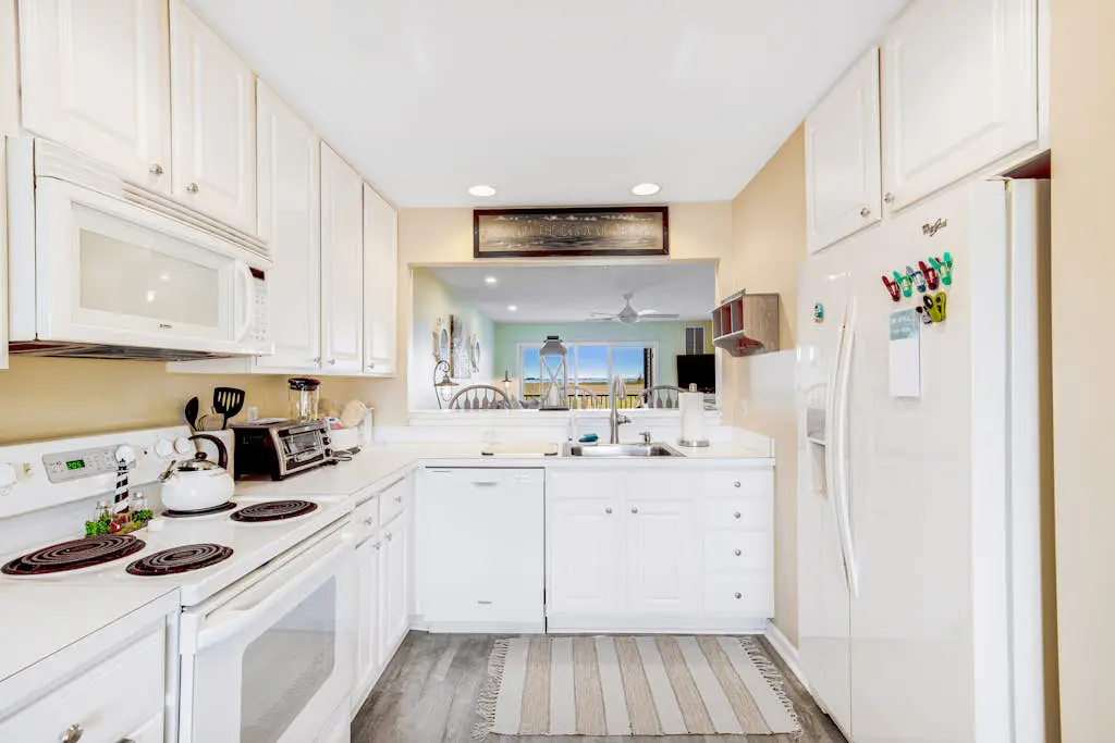 Bethany Bay - 4703 Pettinaro Dr