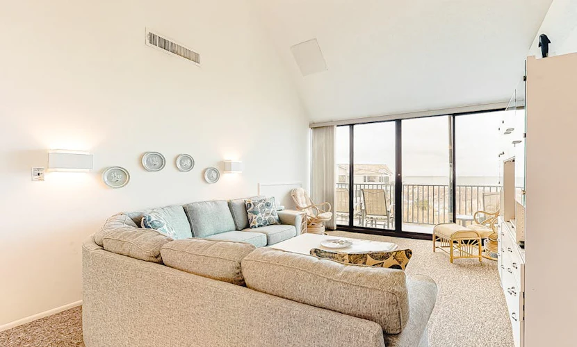 Sea Colony Condo in Oceanfront Complex w/Shared Pool, Private Washer/Dryer, WiFi