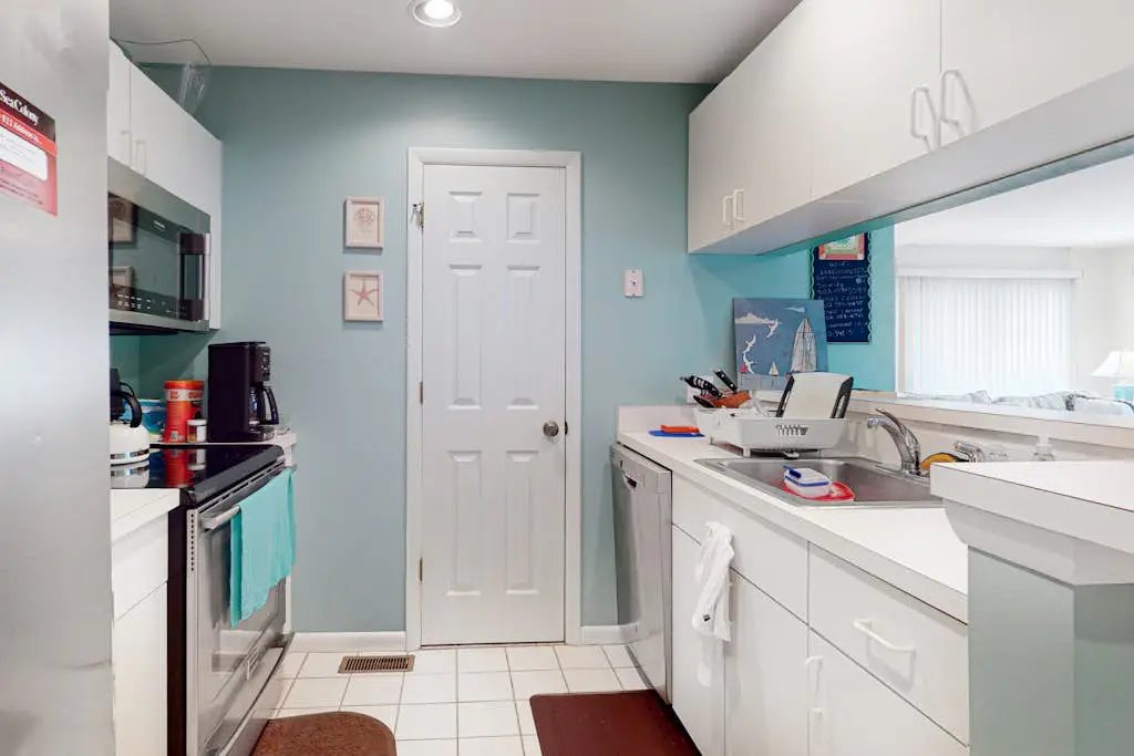 Sea Colony - 53032 Lakeshore Dr