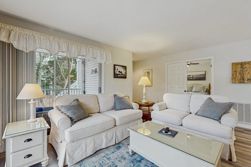 Sea Colony - 53018 Lakeshore Dr