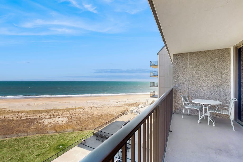 Sea Colony Ocean Seventh Floor Condo with Shared Pool, Ocean View, and WiFi