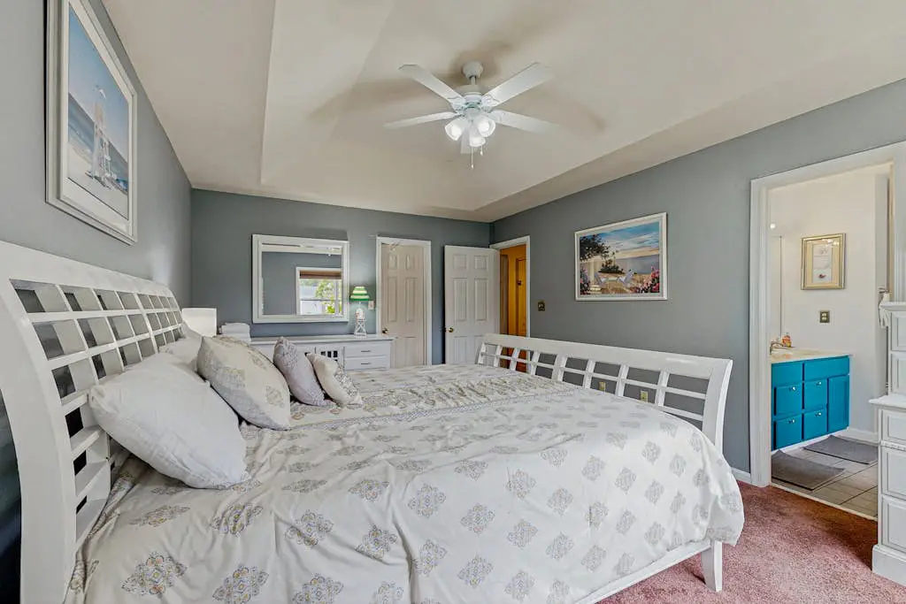 Clearwater - 33718 East Hampton Ln
