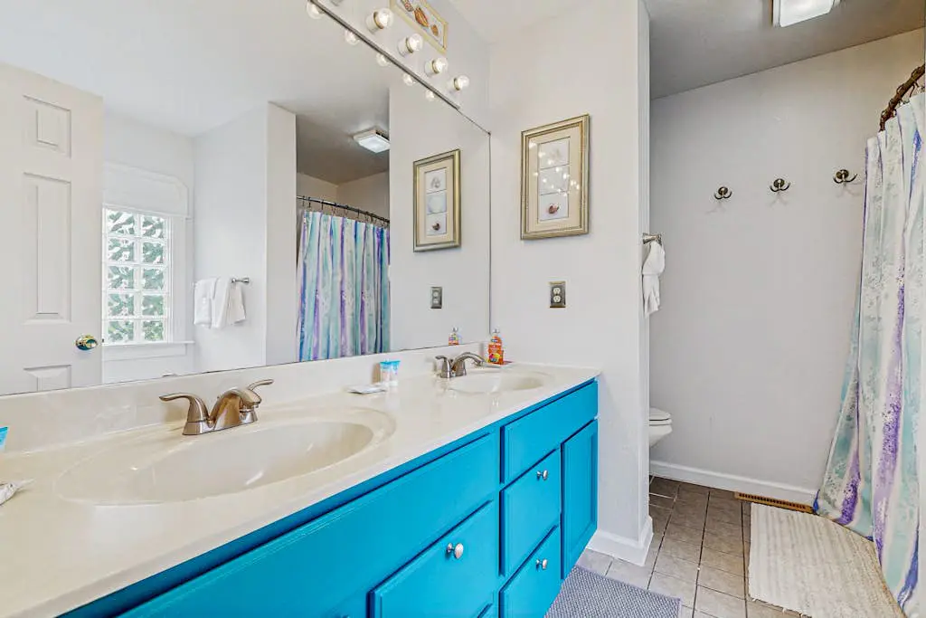 Clearwater - 33718 East Hampton Ln