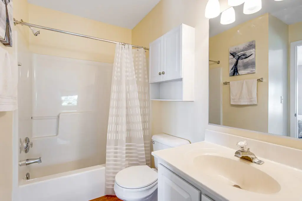 Bethany Bay - 8006 Pettinaro Dr