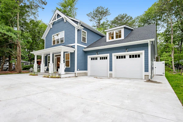 Bethany West Retreat W/ Shared Pool, Free WiFi, Full Kitchen & Ideal Location