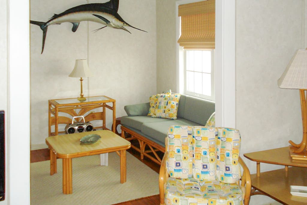 Town of Bethany Beach Retreat w/Private Washer/Dryer & Free WiFi