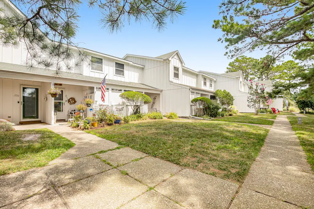 Mallard Lakes - 38256 Hummingbird Ln #218