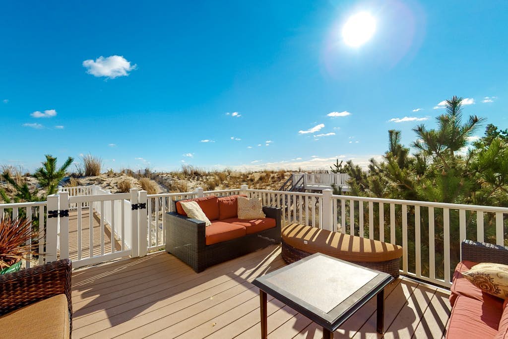Town of Bethany Beach oceanfront home with pool & tennis access, washer/dryer