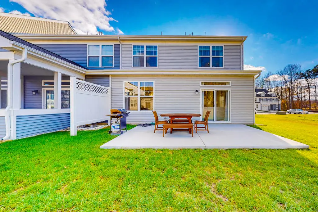 Friendship Creek - 35085 Dundee St