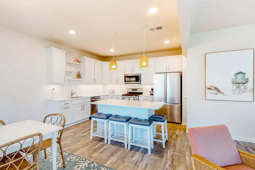 Friendship Creek - 35085 Dundee St