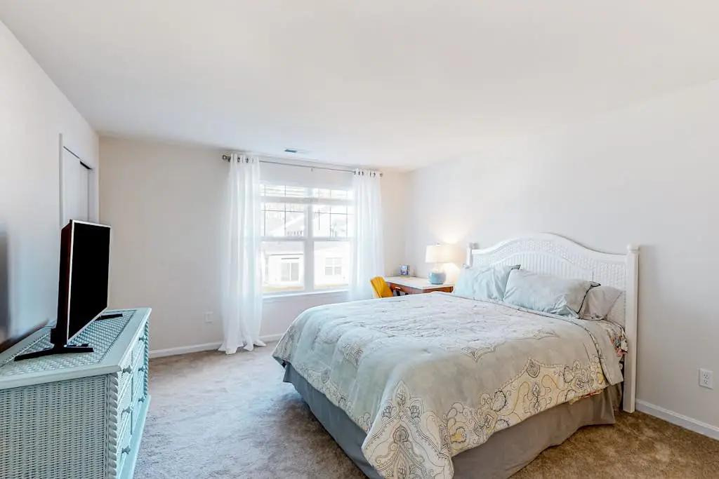 Friendship Creek - 35085 Dundee St