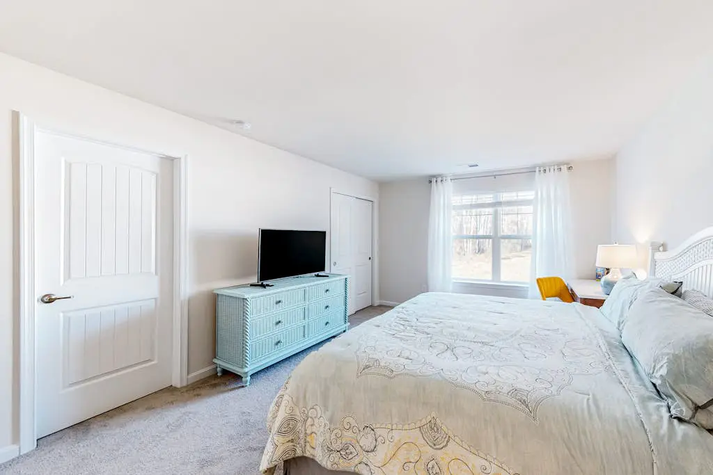 Friendship Creek - 35085 Dundee St