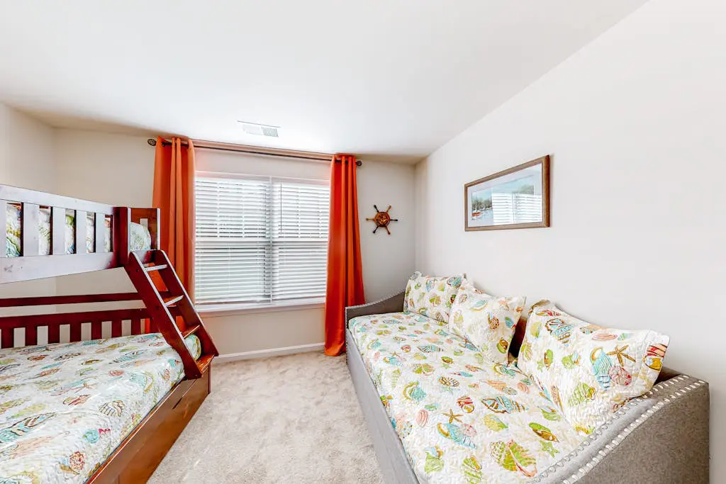 Friendship Creek - 35085 Dundee St