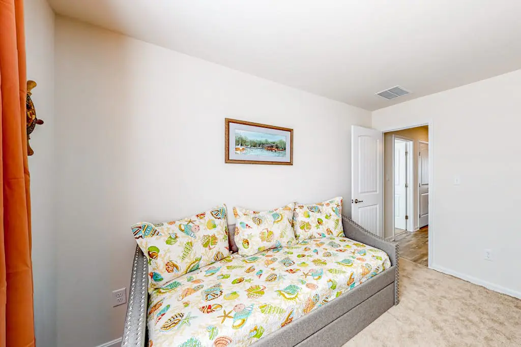 Friendship Creek - 35085 Dundee St
