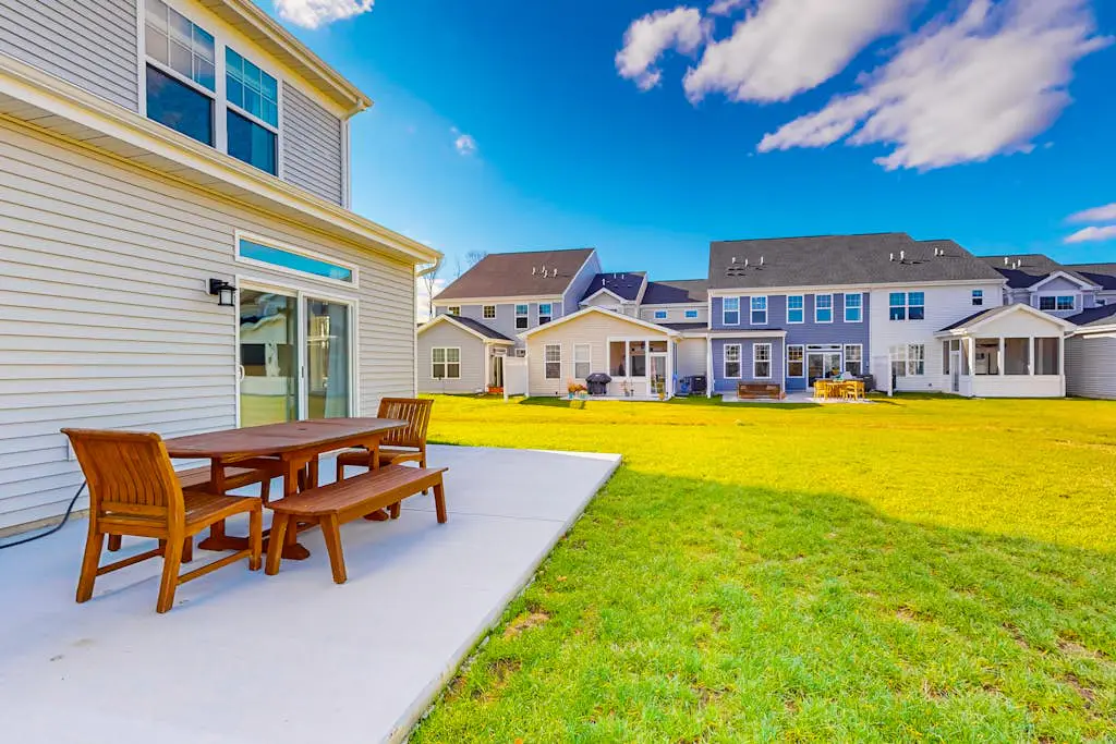 Friendship Creek - 35085 Dundee St