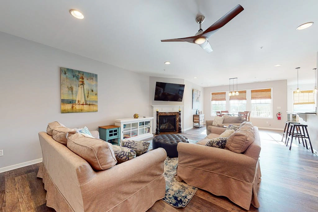 Bayside Resort - 38414 Boxwood Terr #202R