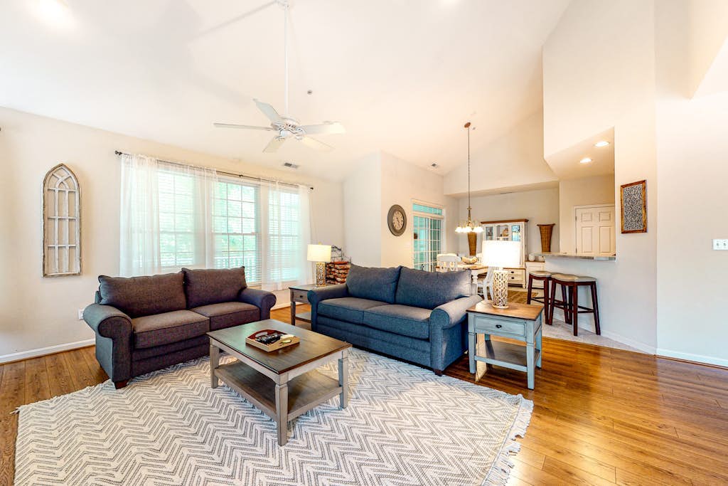 Bear Trap Dunes condo with screened porch, deck, pools, saunas & beach shuttle