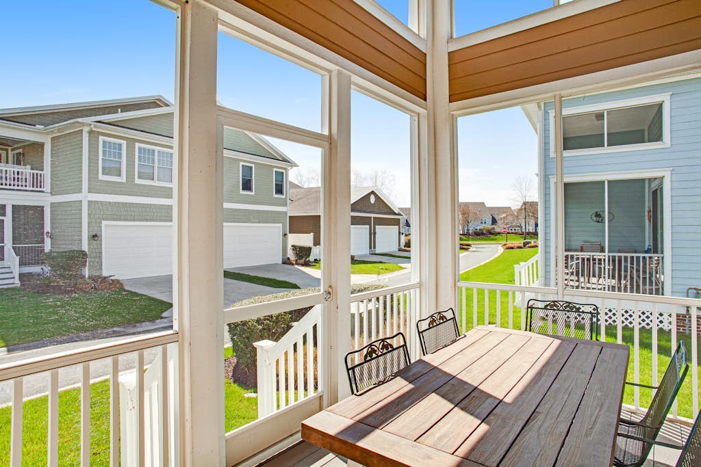 Bayside Resort townhome with deck, balcony, pools, & hot tub