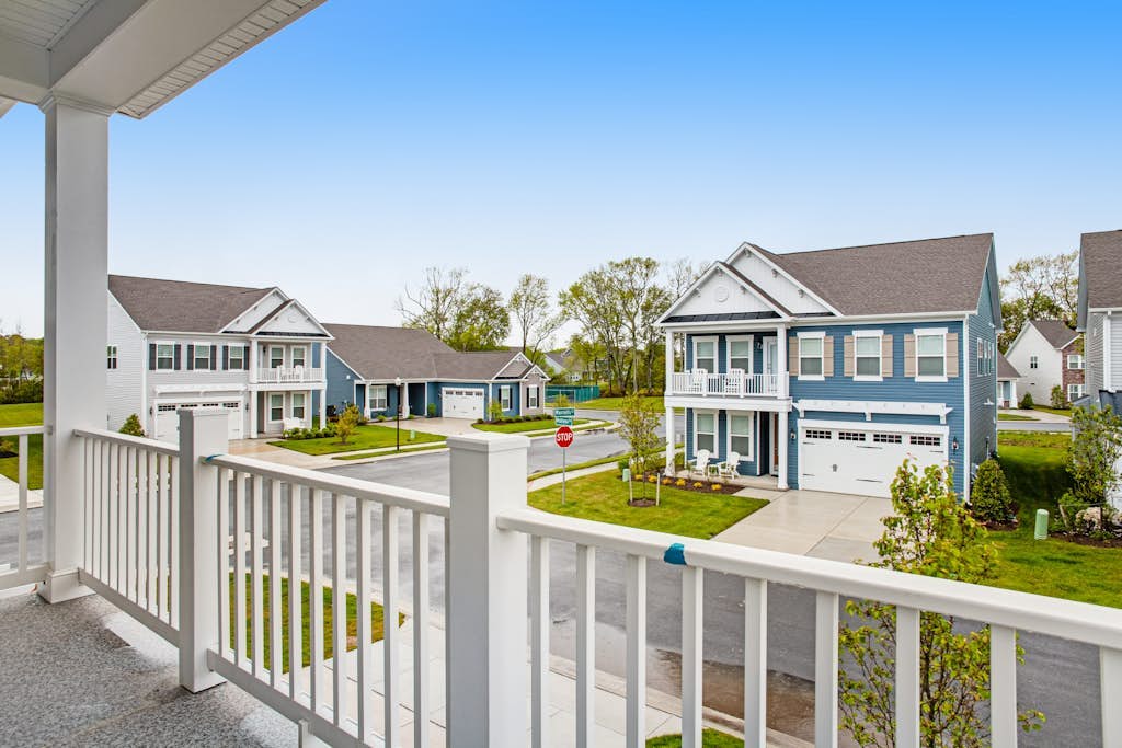 Ocean View Beach Club stylish home with outdoor pool, fast WiFi, & wet bar