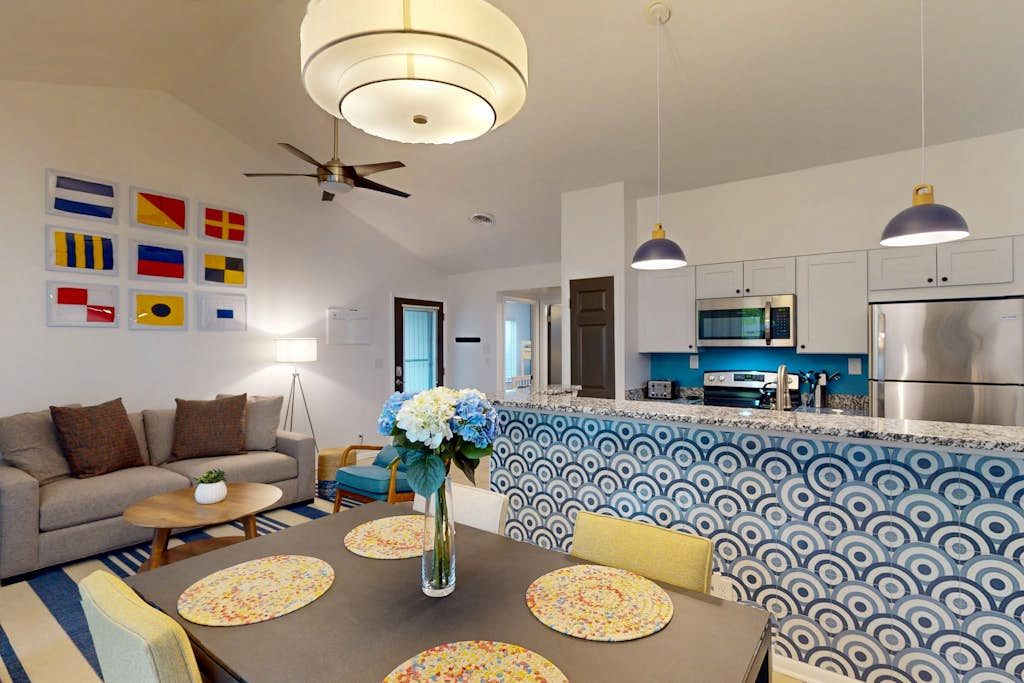 Sea Colony - 5001 Woodland View