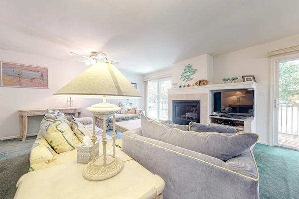 Sea Colony Tennis condo w/ central AC and access to pool and fitness center