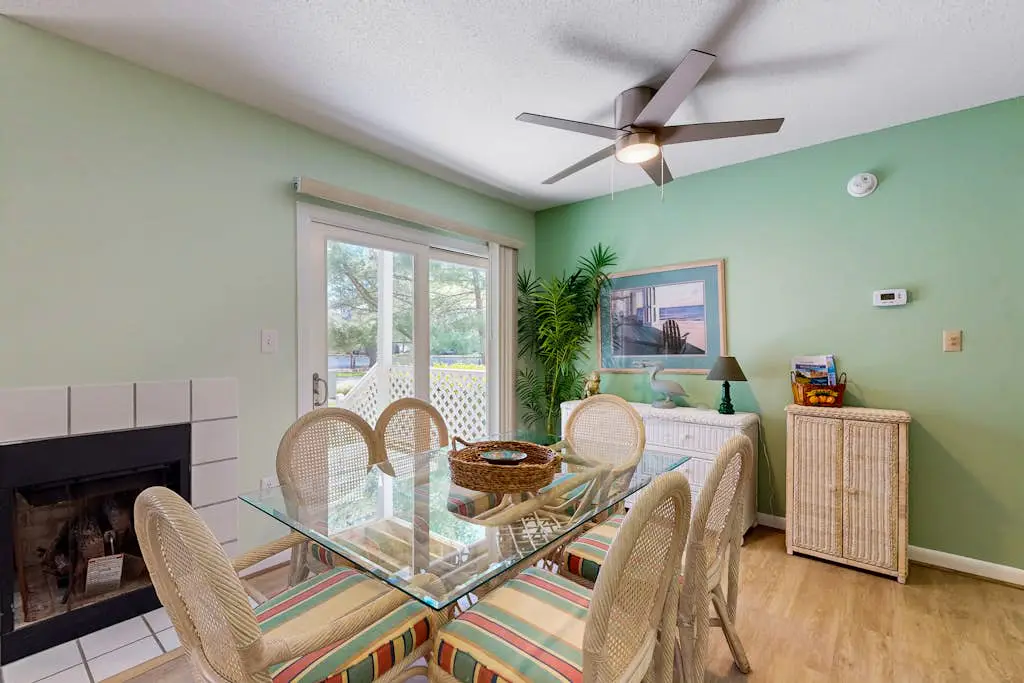 Sea Colony - 16004 Bayberry Ct