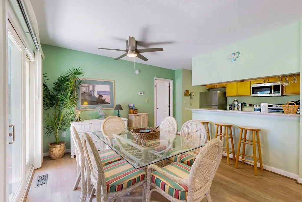 Sea Colony - 16004 Bayberry Ct