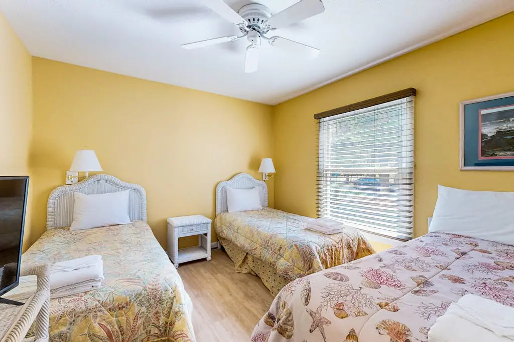 Sea Colony - 16004 Bayberry Ct