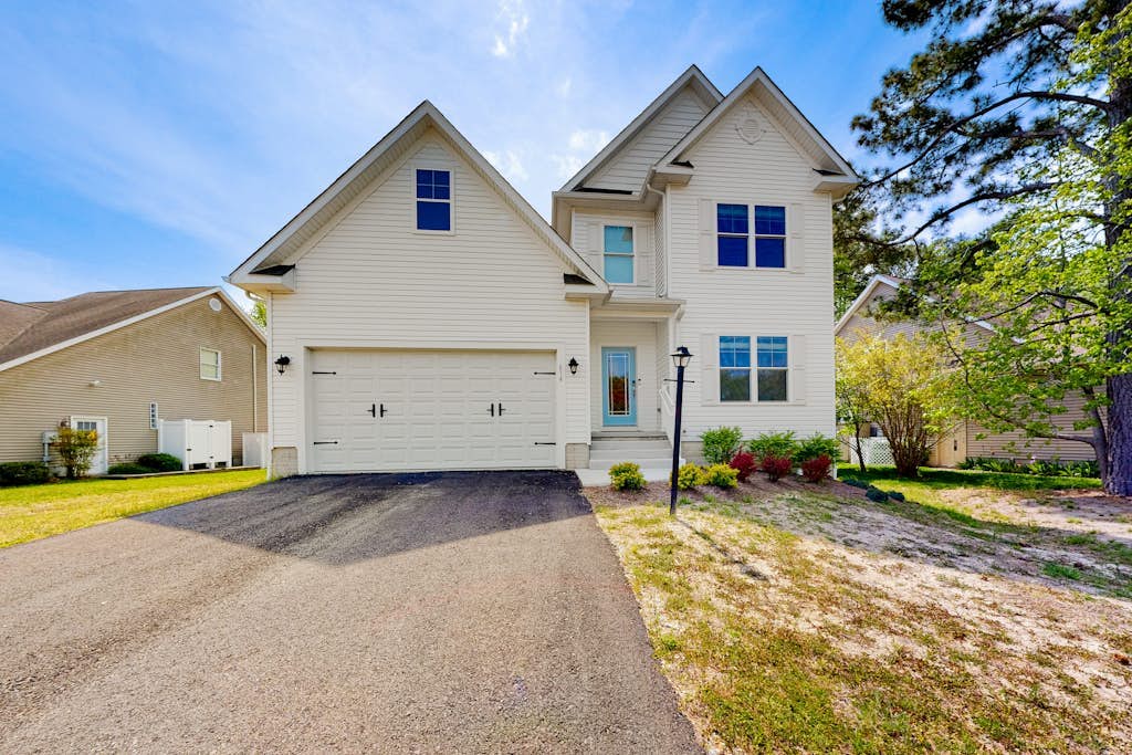 Salt Pond - 614 Bethany Loop