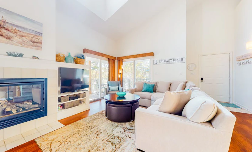 Sea Colony condo with multiple pools, sports courts & beach access