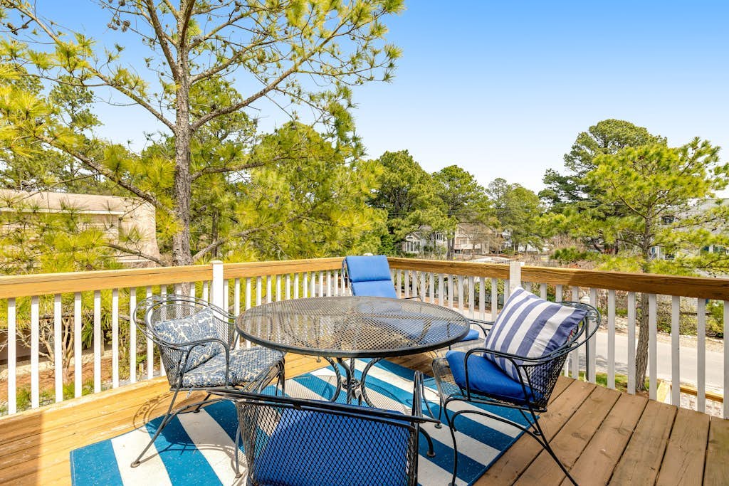 Dog-friendly South Bethany gem near the beach with central AC & fast WiFi