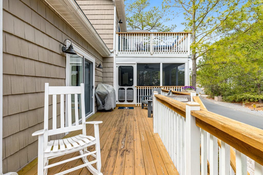 Dog-friendly South Bethany gem near the beach with central AC & fast WiFi