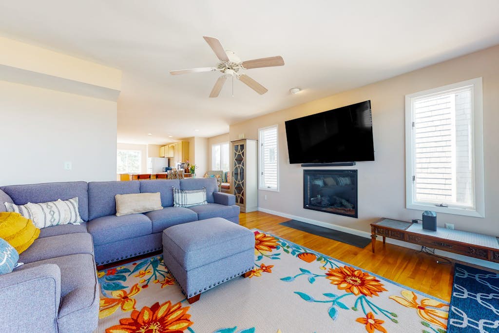 Fenwick Island townhome - oceanfront location, 3 decks, fast WiFi, & W/D