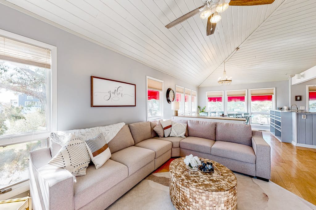 Sandpiper Village home with private beach, fireplace, balcony, & washer/dryer