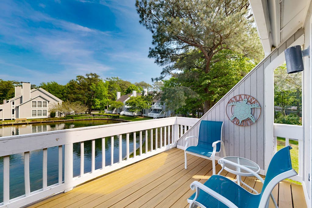 Sea Colony West - Waterfront condo with pool, beach access, tennis, & W/D