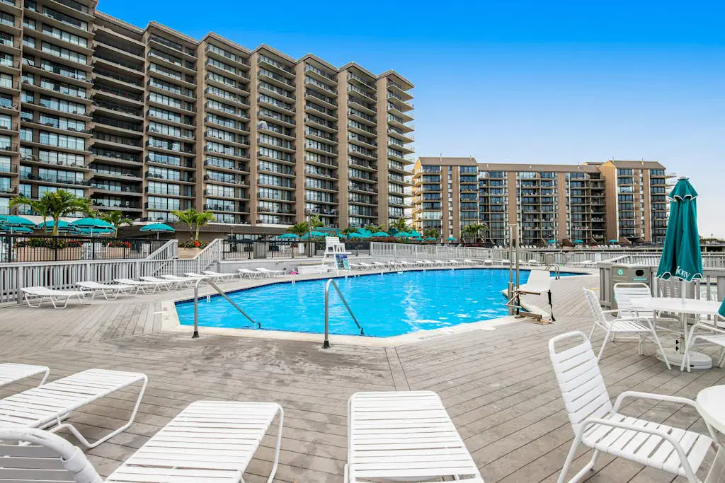 Sea Colony - 33577 West Lake View, Unit 1006B