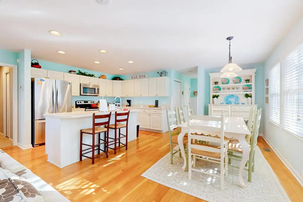 Waterside - 33829 Waterside Dr