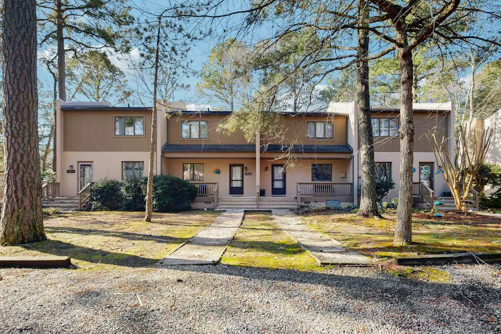 Villas of Bethany West - 792B Salt Pond Circle