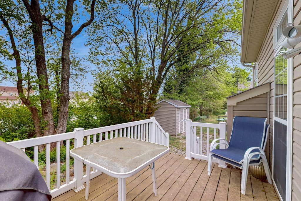 South Hampton home with shared pool, game room, & water view- dog-friendly