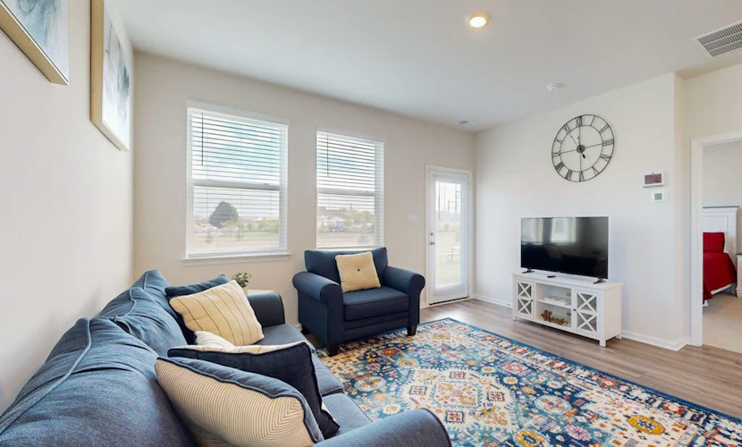 Newly remodeled - dog friendly townhome with pools, tennis, washer/dryer & AC