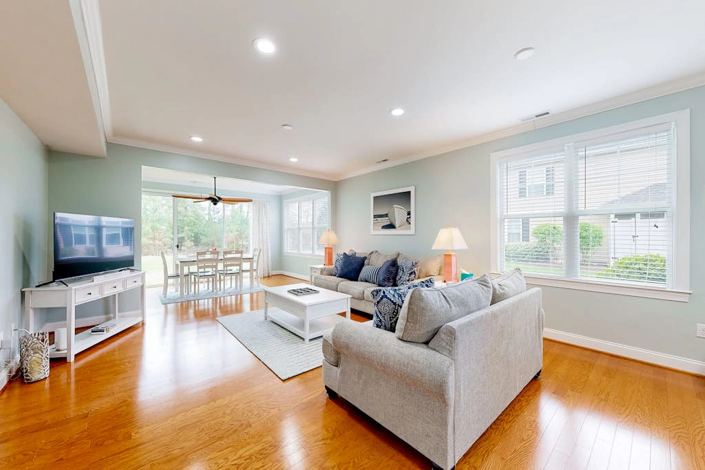 Bayville Shores - 35735 Coleman Ave