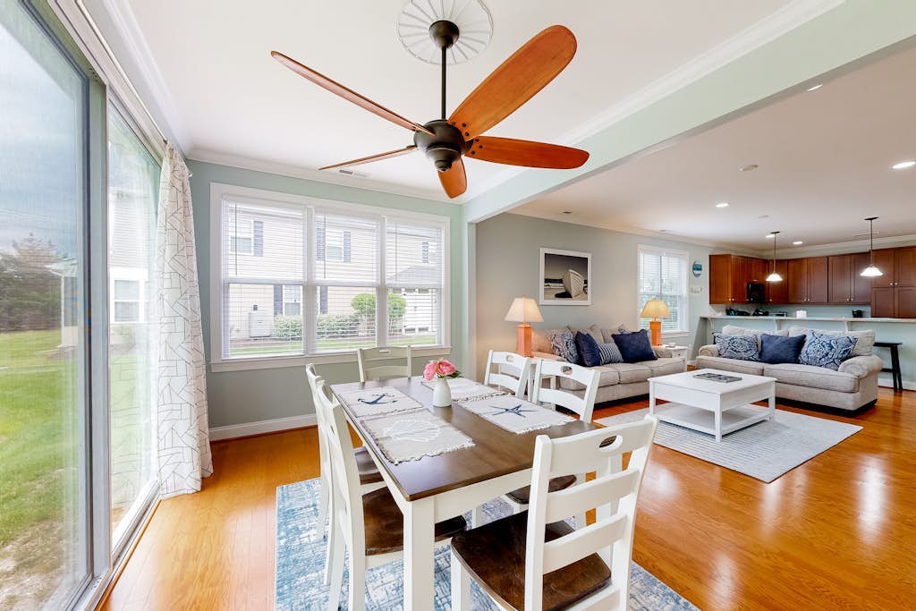 Bayville Shores townhome with a modern interior, AC, & W/D - pool access