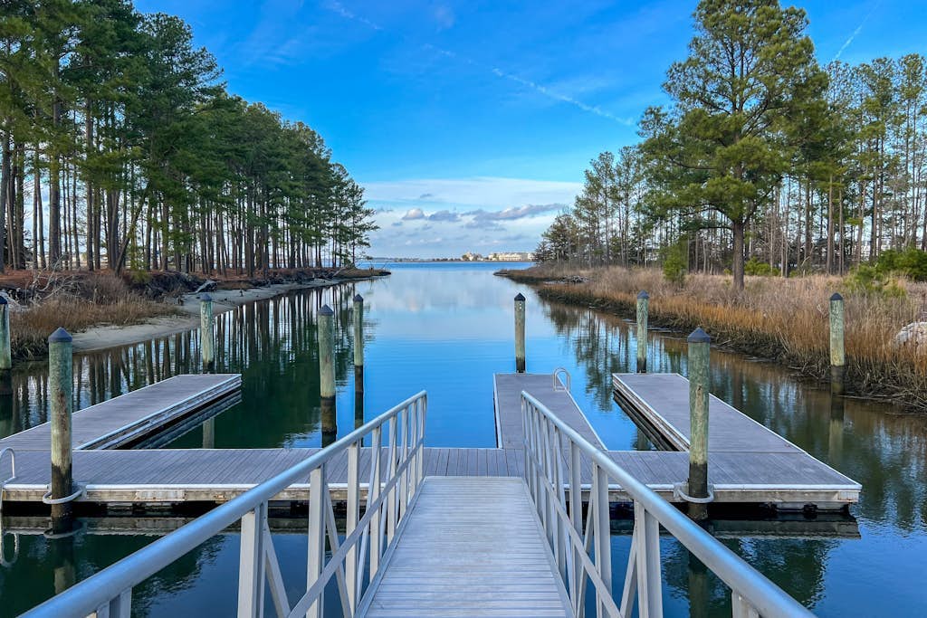 White Creek at Bethany spacious home with resort amenities, media room, & W/D